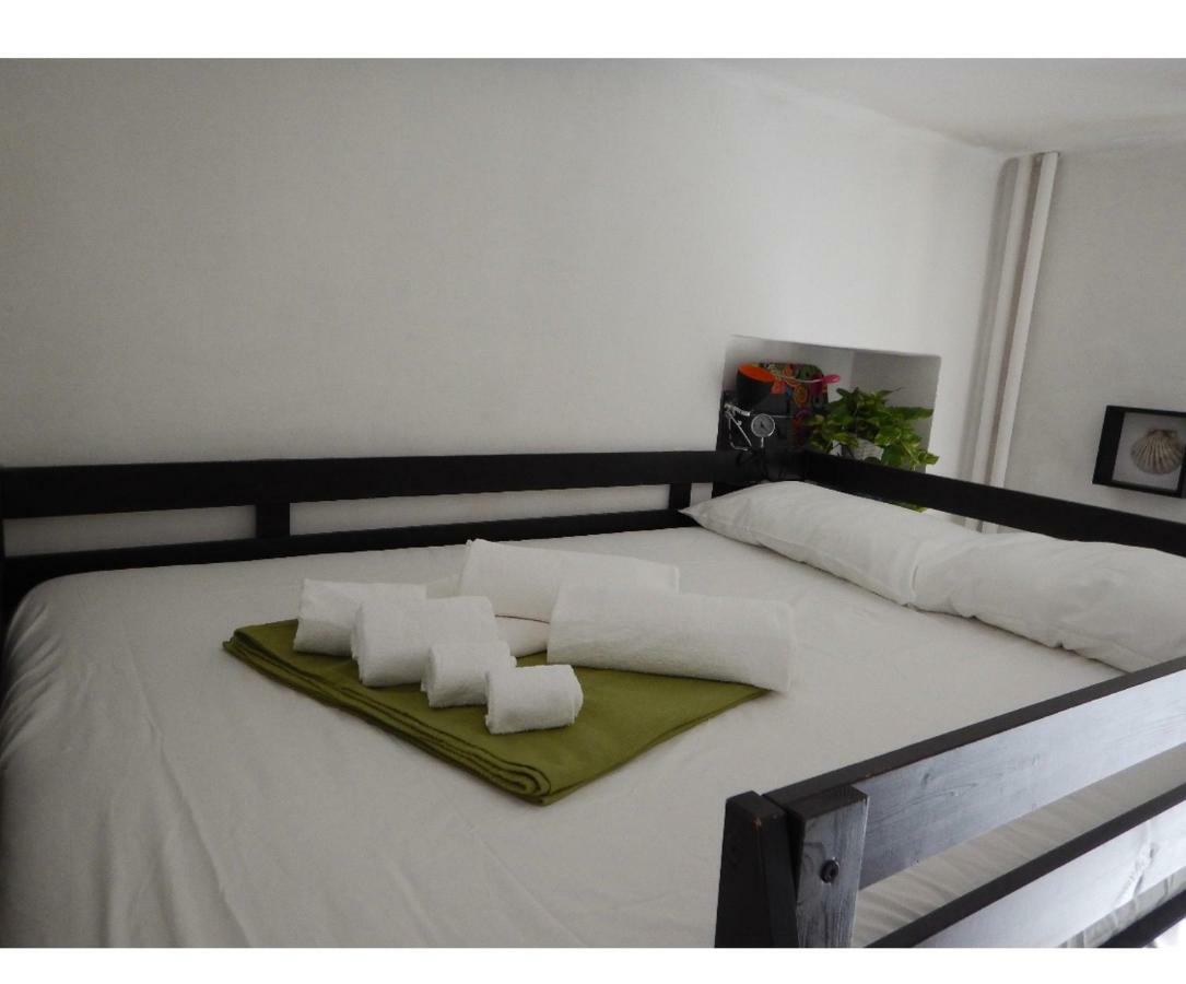 Bilocale A San Salvario Apartment Turin Bagian luar foto